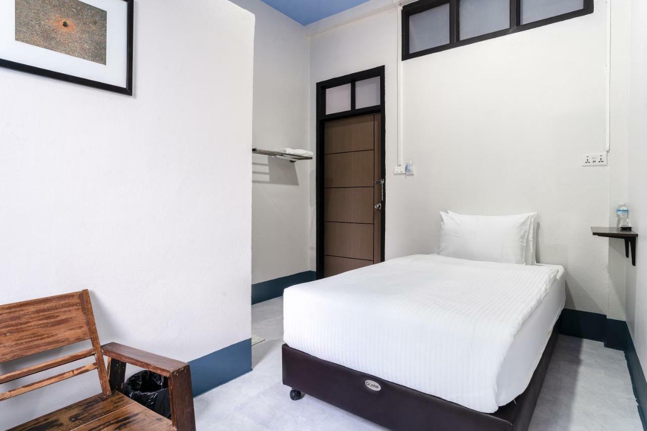 Udomsuk Hotel Satun Exteriör bild